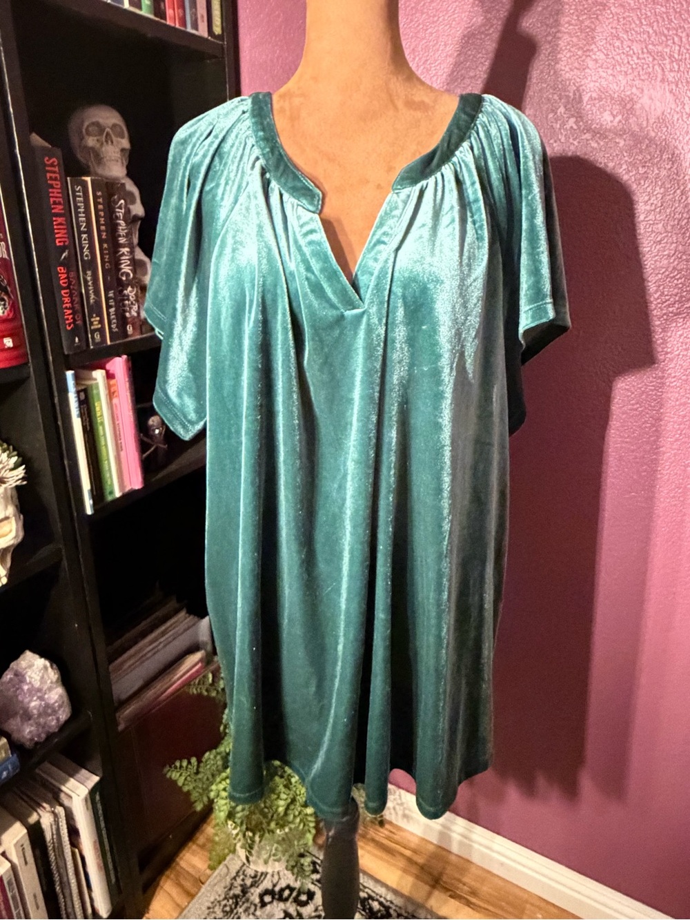Women’s Velvet Tunic Top in light emerald green